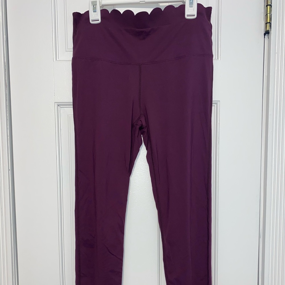Scalloped purple leggings Joy Lab
